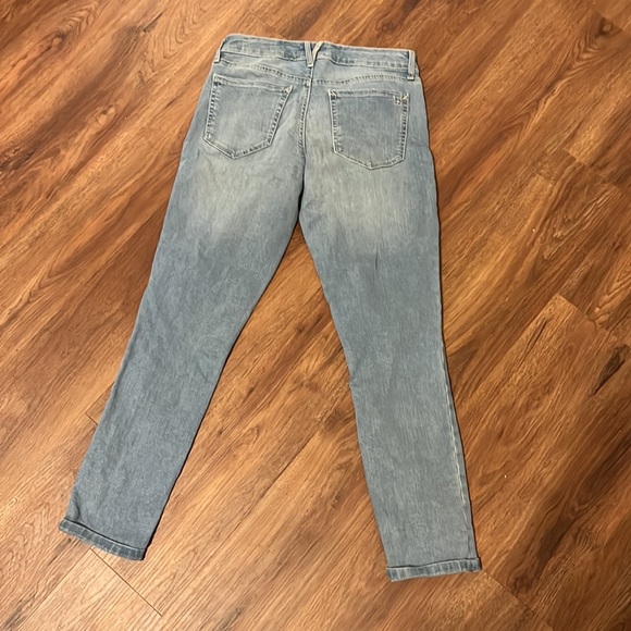 Jessica Simpson Rolled Crop Skinny size 4\27 - Picture 3 of 3